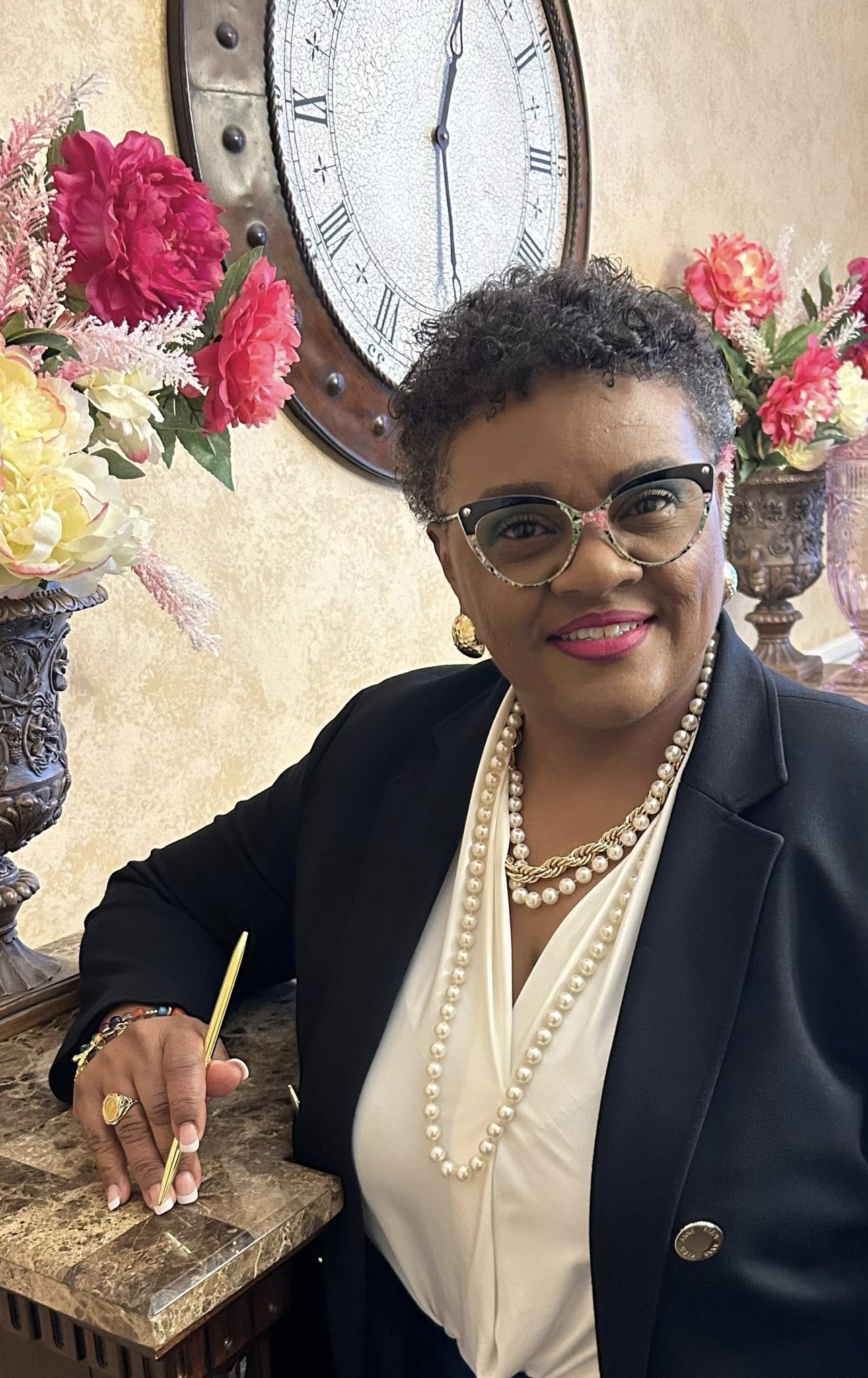 Meet George The Wonderful Series - Book 1 of the GTW Series